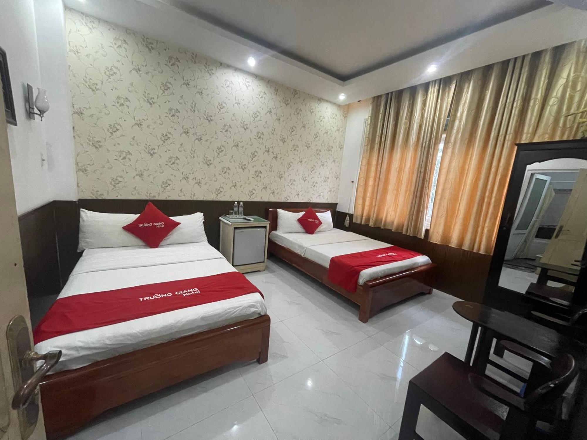 Oyo 553 Truong Giang Hotel Da Nang Bagian luar foto